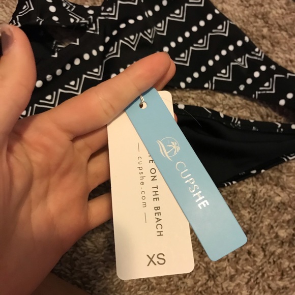 Cupshe Bikini - Picture 6 of 7